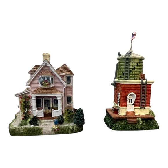 Liberty Falls Water Tower and Home Of Artist Anabelle Phillips Figurines 3.25 T - Picture 5 of 14